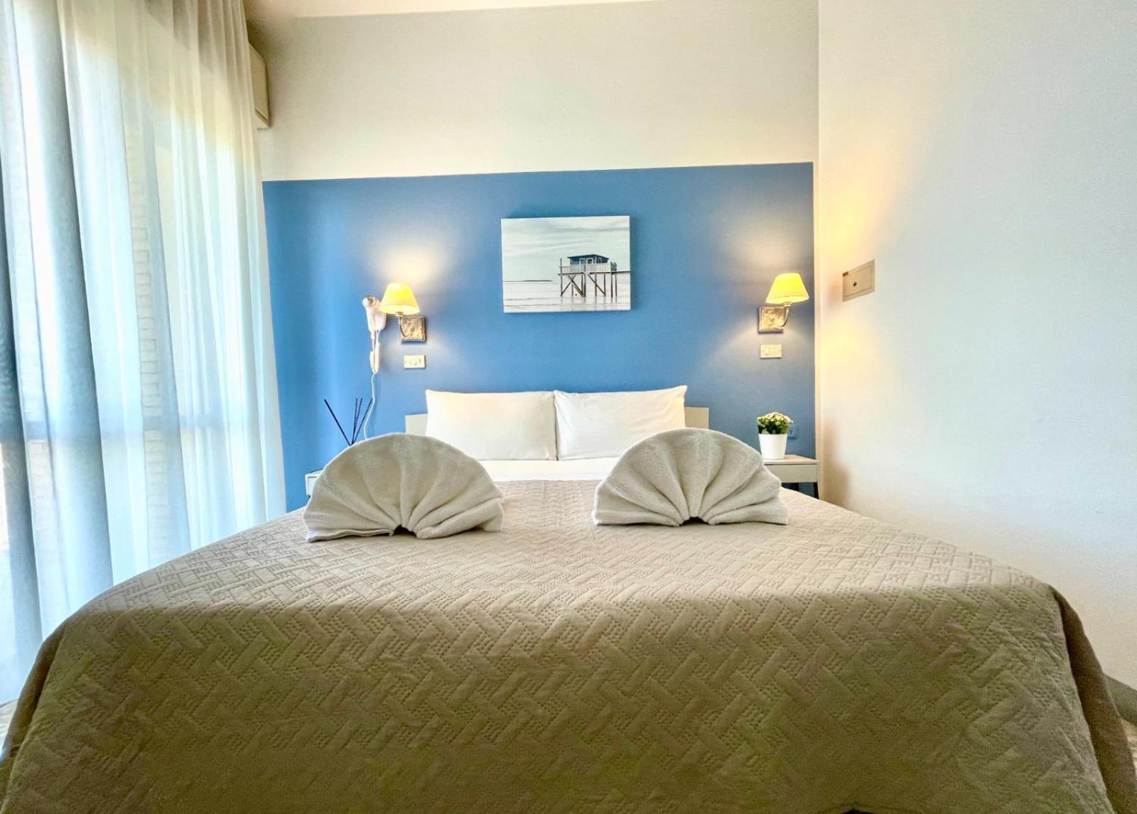 Hotel Alfa Anche In All Inclusive 리미니 외부 사진