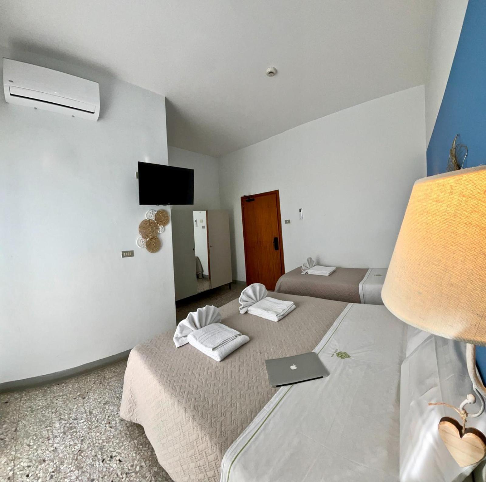 Hotel Alfa Anche In All Inclusive 리미니 외부 사진