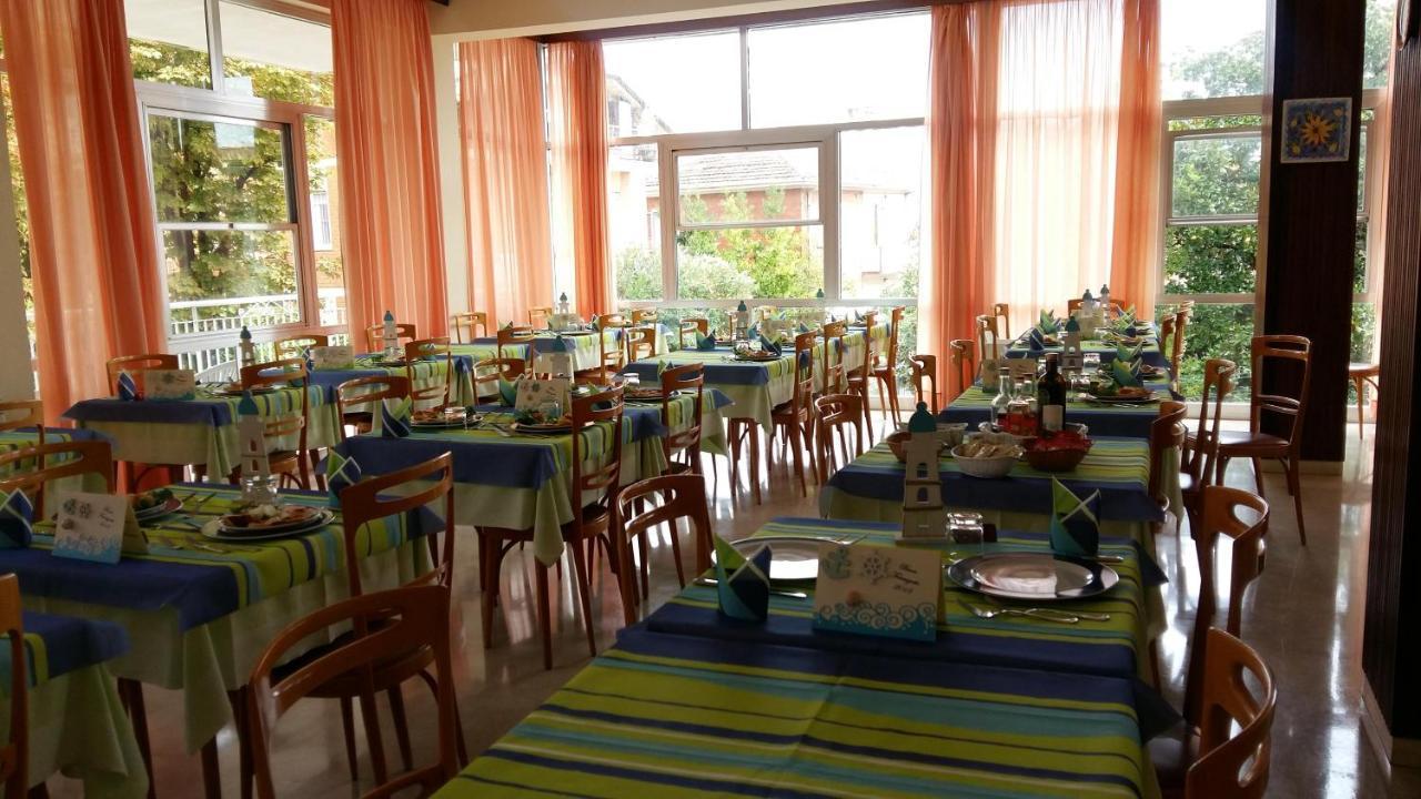 Hotel Alfa Anche In All Inclusive 리미니 외부 사진